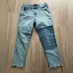 GAP Girlfriend Jeans Size 27 High Rise Patchwork Raw Hem Straight Leg Light Wash